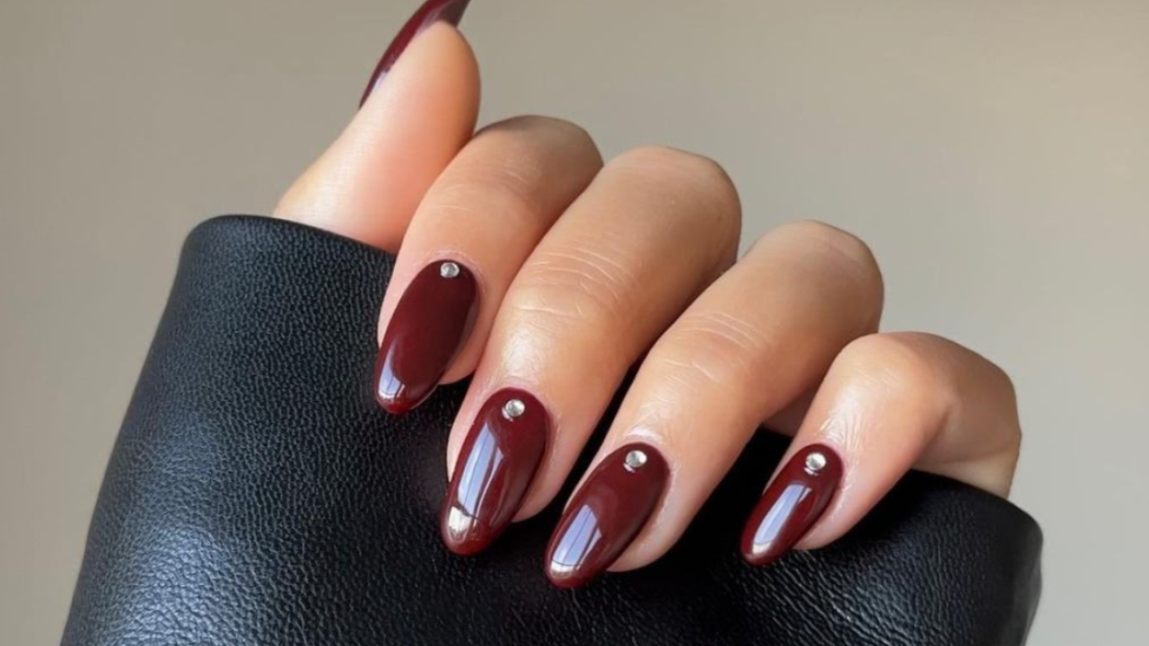 “Summer 2025 Nail Colors Trending Worldwide – Manicure Ideas to Share”